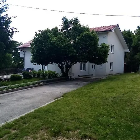 Vikendica Otok *